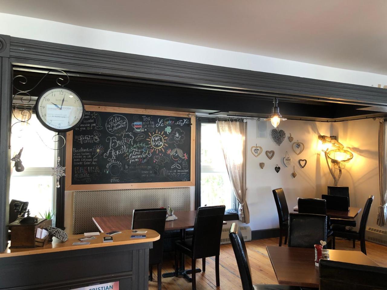 Auberge D'Anjou-Cocooning Cafe Petit Rocher Εξωτερικό φωτογραφία